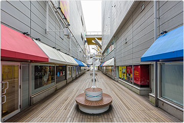 センターデッキ