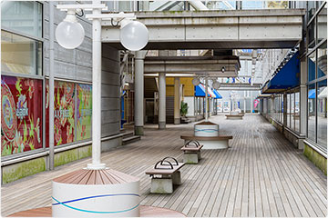 センターデッキ