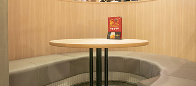 ラウンドボックス席