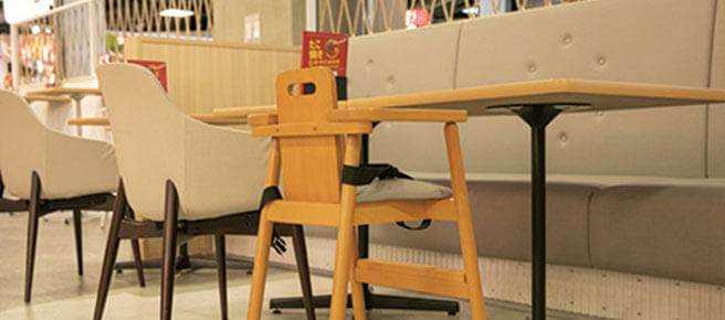 ファミリーベンチ席